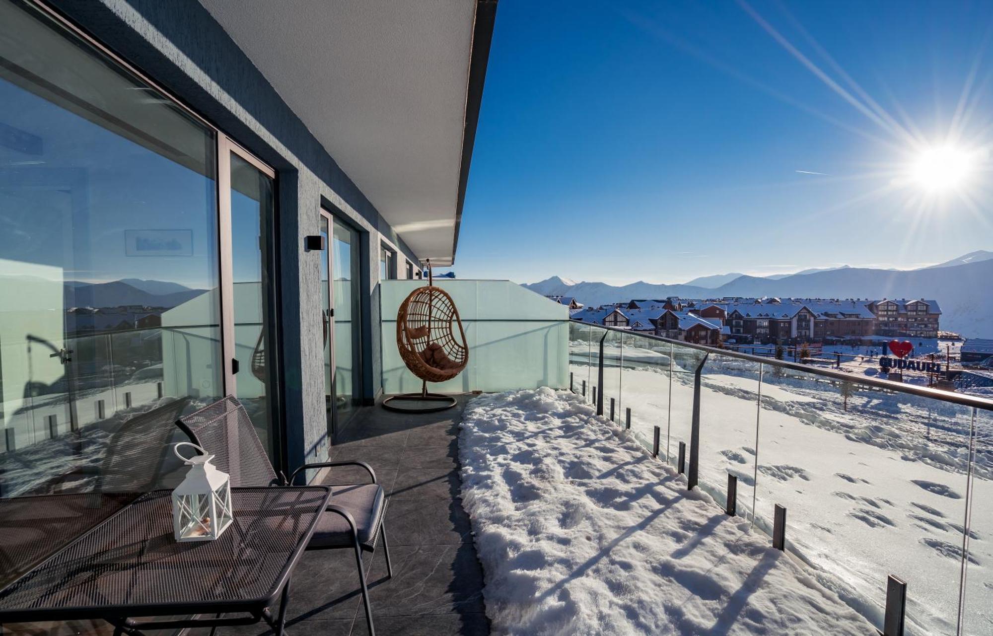 New Gudauri Gn Apartments In Atrium Bagian luar foto